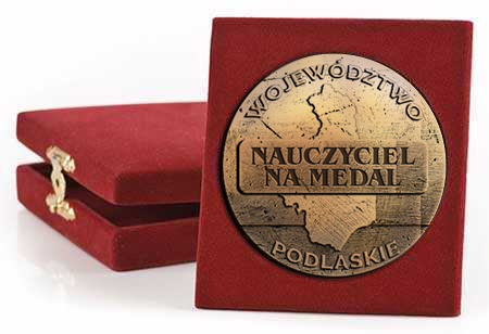 medal pudelko